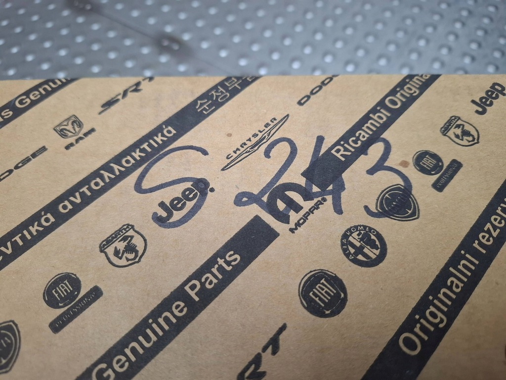 фото №8, Кронштейн кронштейн двигателя 05147847ae fiat freemont 11- dodge journey 2.0d l4