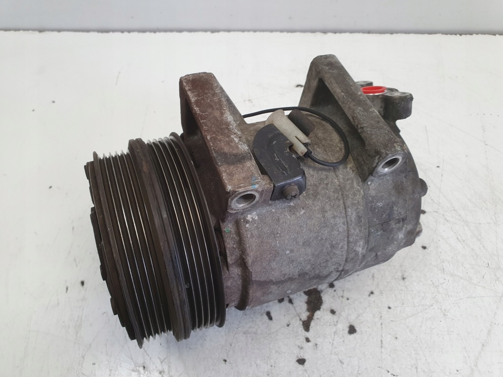 фото №1, Volvo s40 ii v50 2.5 t компрессор кондиционера насос 30780330