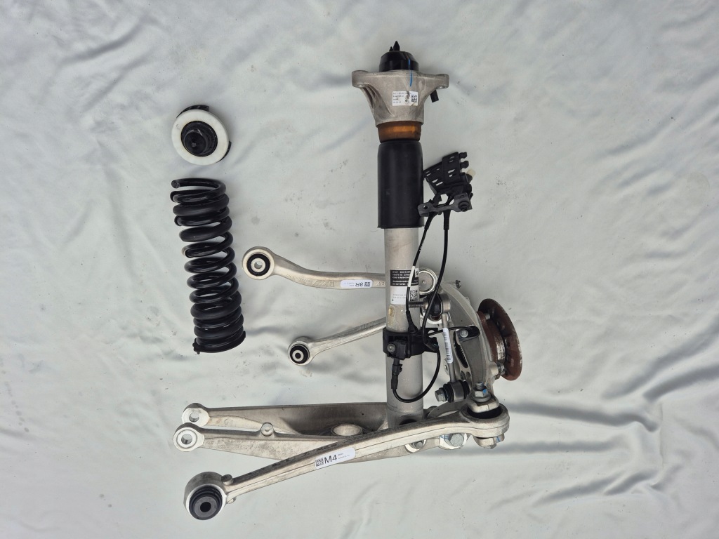 Bmw m2 g87 рестайлінг  competition підвіска праве  edc задні Доставка