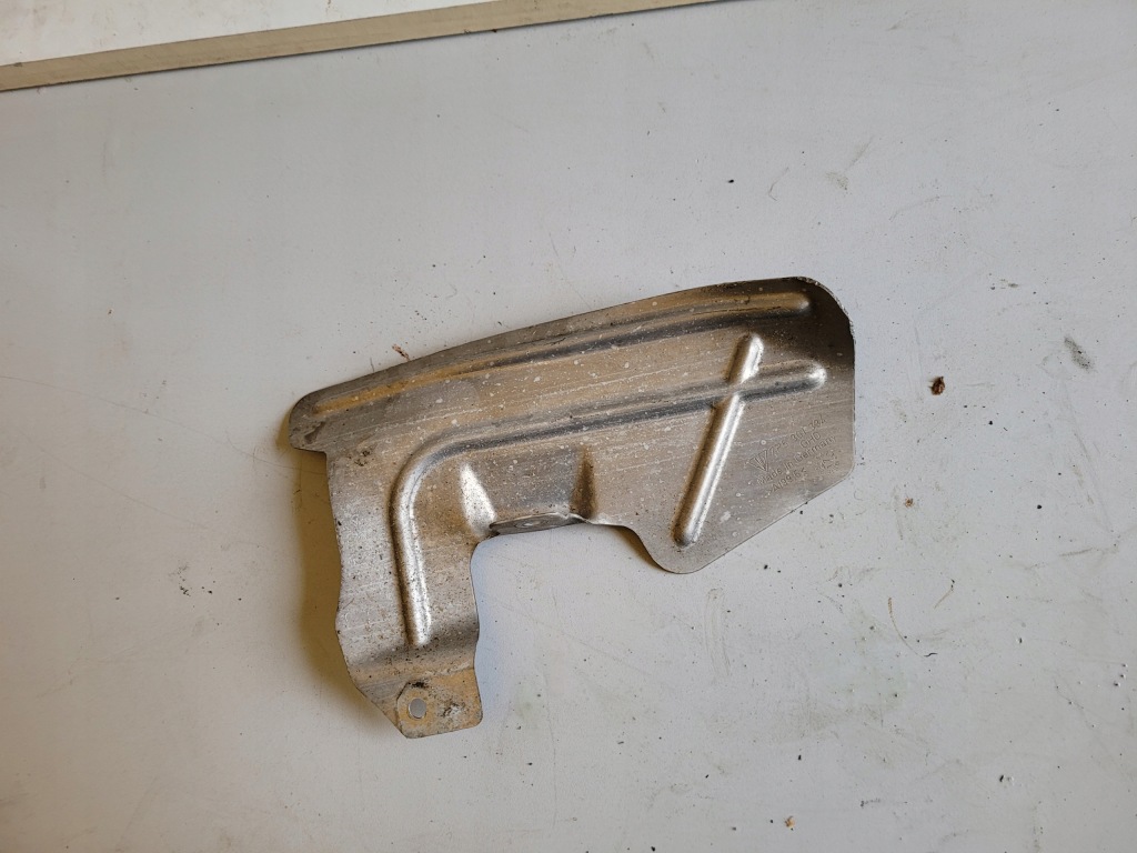 фото №1, Porsche cayenne 7p5 захист теплова лист підвіска 7p5301334