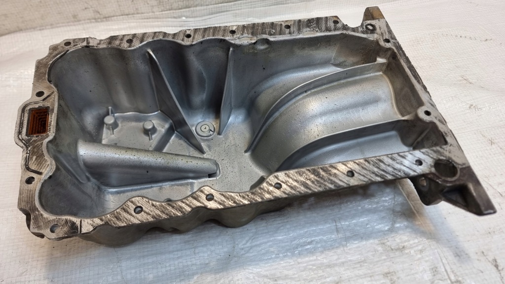 Opel astra j iv mokka a 1.4 1.2 піддон масляна 55562729 55568035 Ціна