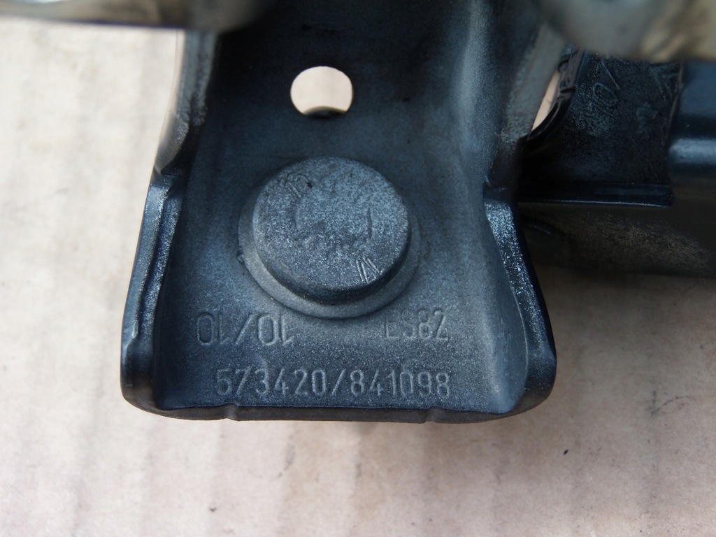 фото №4, Петли крышки багажника citroen c3 ii exl