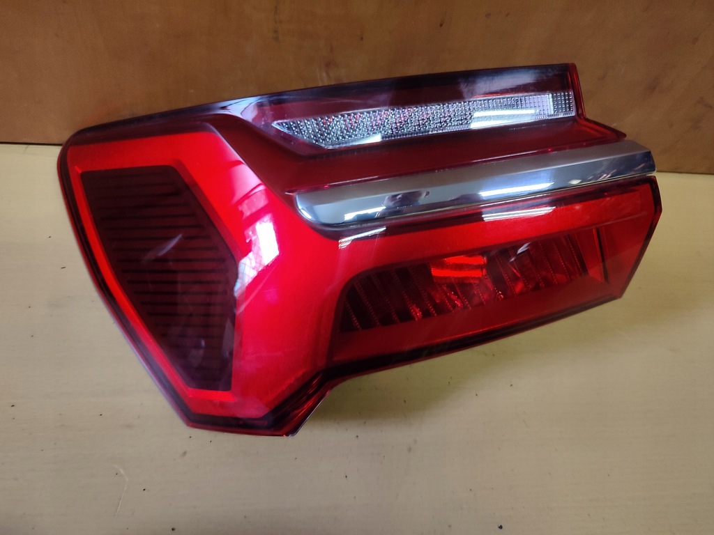 фото №1, Лампа левая задняя audi a6 c8 4k 4k5945069