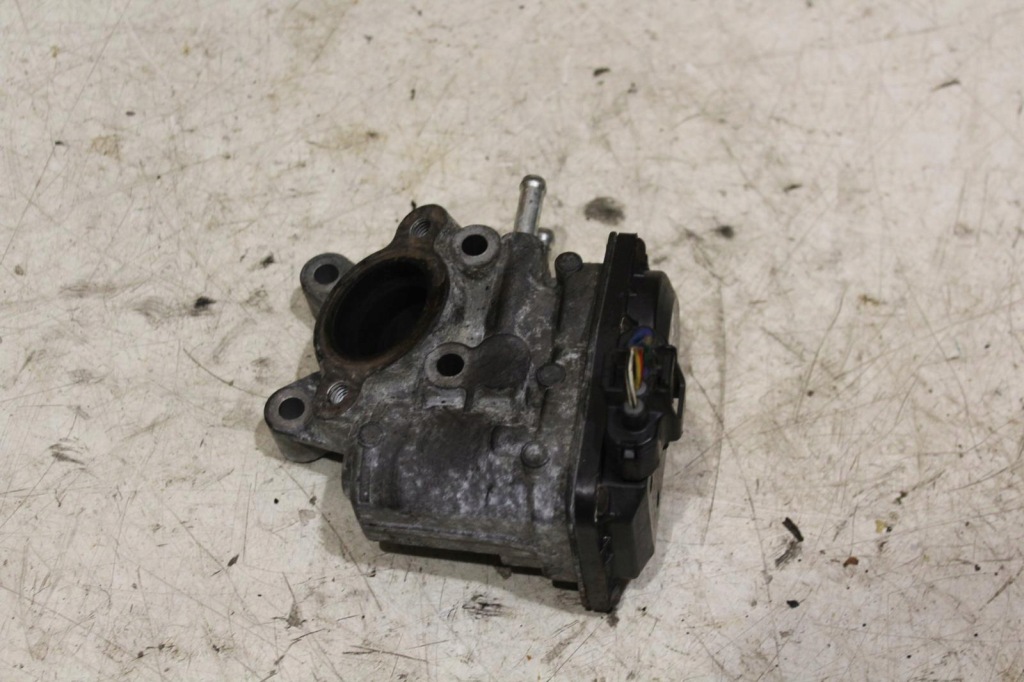 Купити Клапан egr nissan cabstar maxity 2.5 dci 14710-ec00b