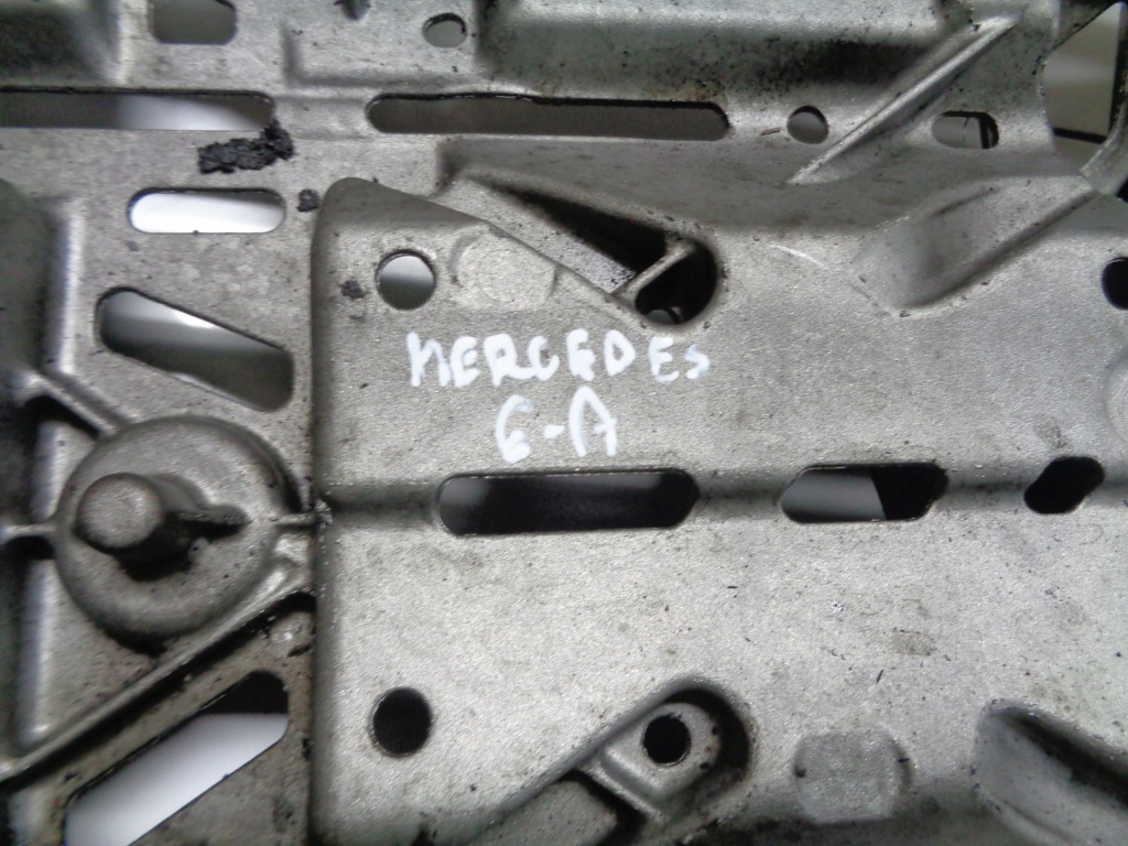Mercedes 651 основание картера масляный a6510140200 Доставка
