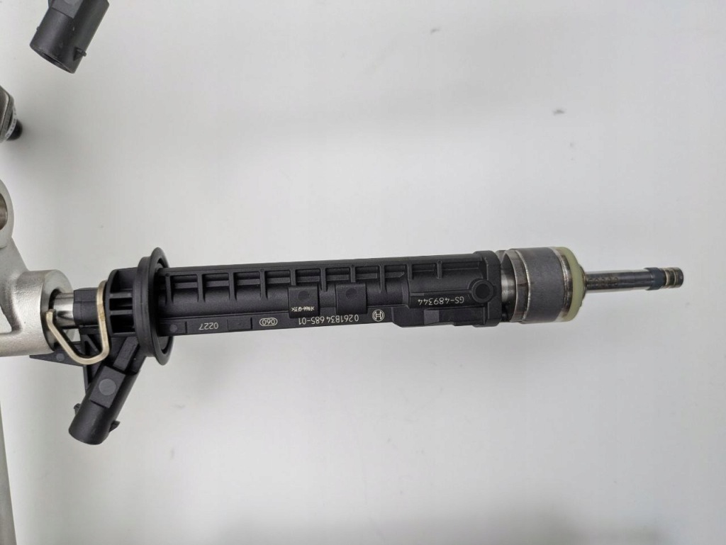 Молдинг упорскування форсунка 2540709000 2540701401 в Україні