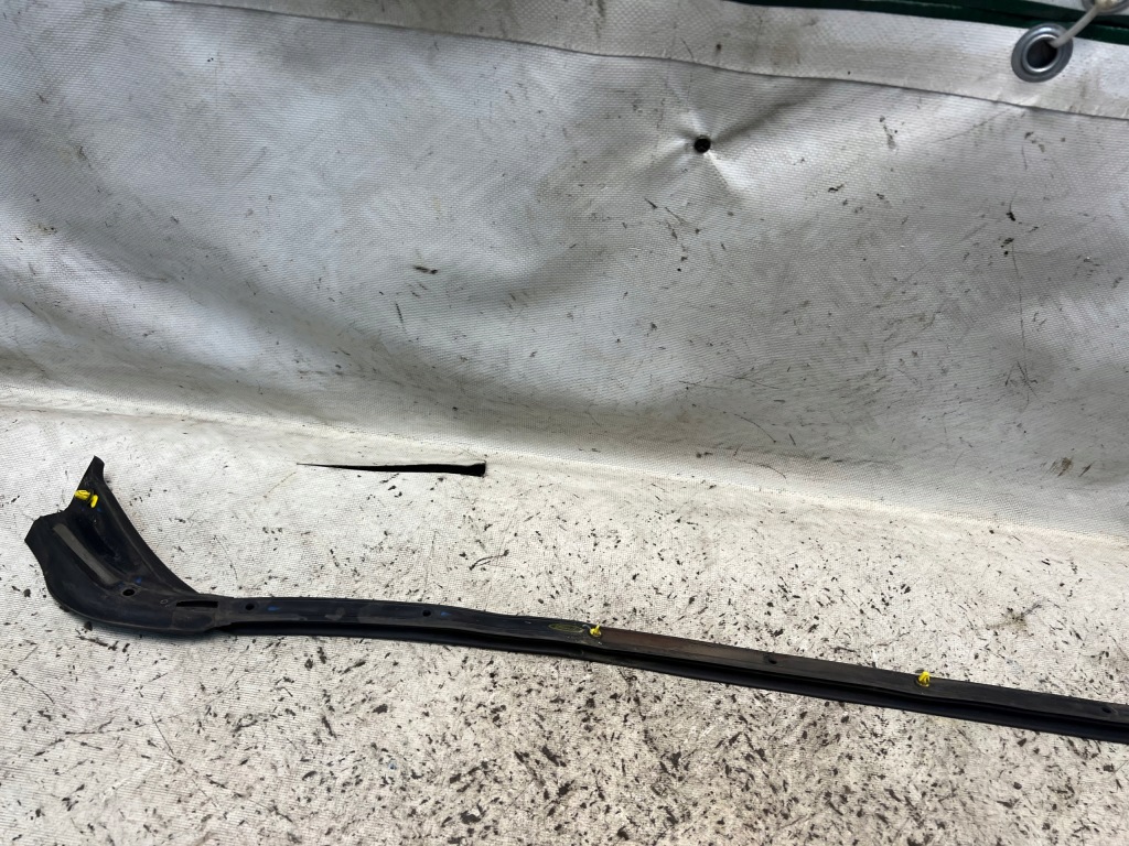 фото №3, Ford transit courier прокладка двері ліва верхній