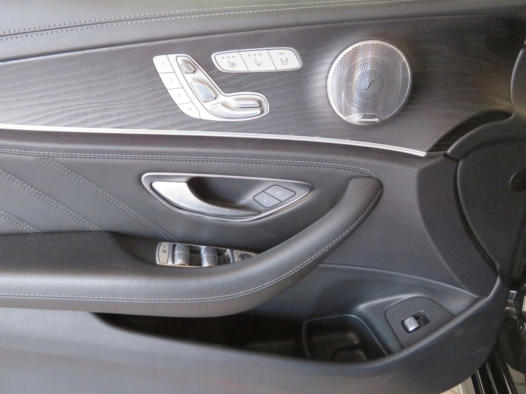 фото №1, Granie динамики mercedes e w213