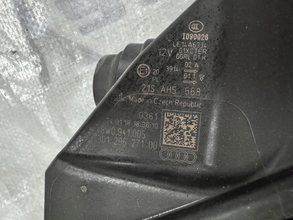 фото №6, Audi a4 b9 левая лампа передняя ксенон