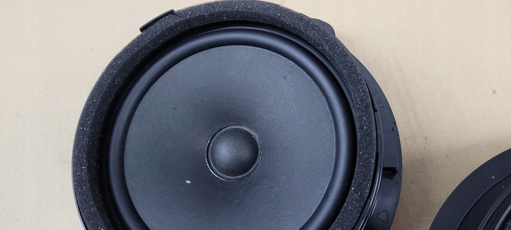 фото №7, A3 8v lift s3 динамик дверь левый правый задняя bang olufsen sedan 8v4035411c