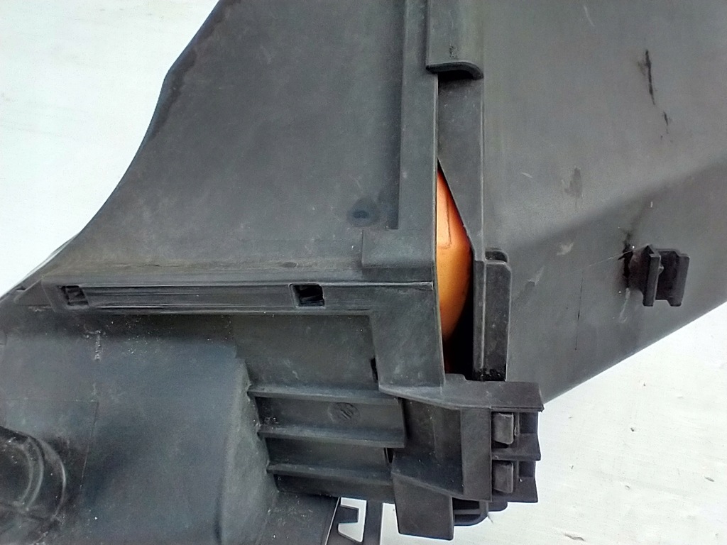 фото №9, Bmw e84 e82 e90 e92 2.0d корпус фильтра воздуха расходомер 8506409