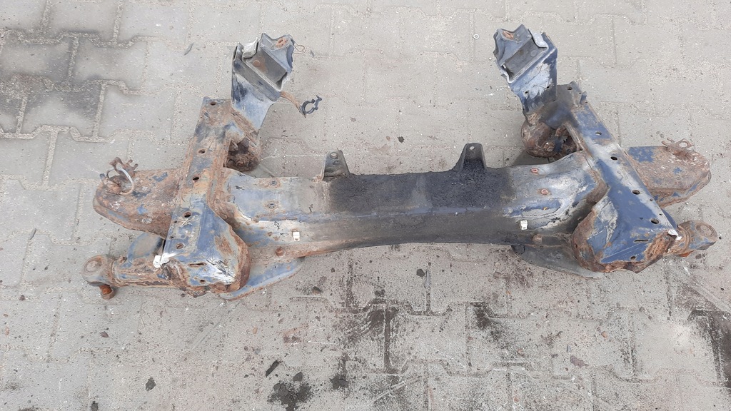 фото №4, Підрамник перед precedes sprinter