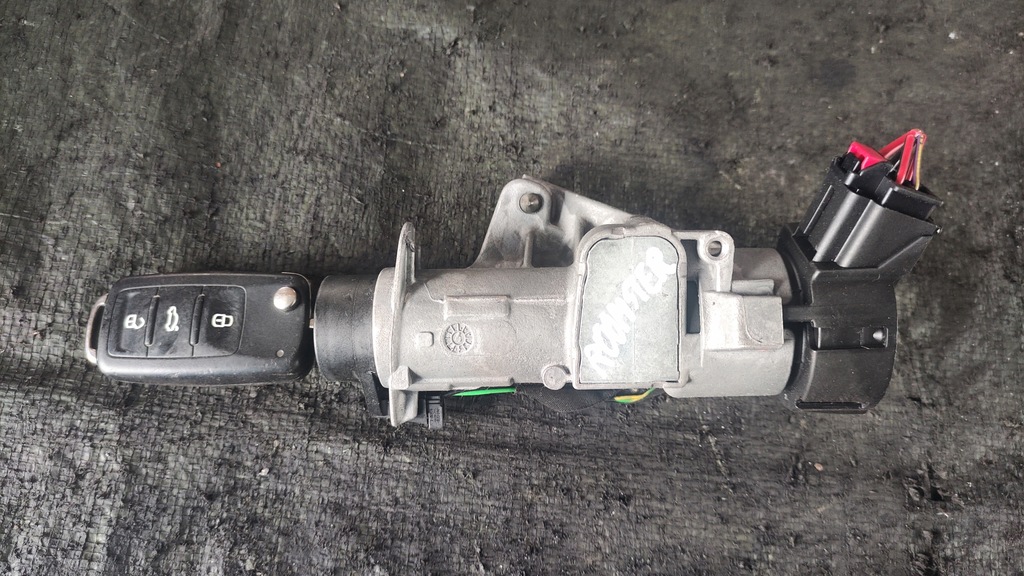 фото №1, Skoda roomster замок зажигания ключ pilot