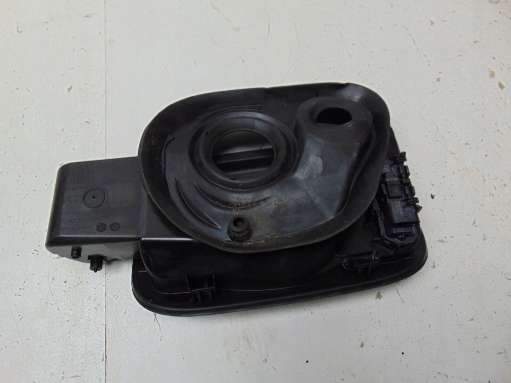 Крышка заливной топлива кронштейн audi a6 новый model 4p0809906 Недорого