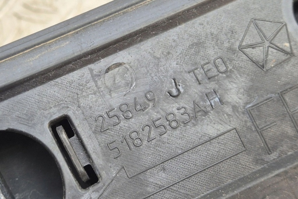 Рейлинги левая сторона jeep compass mk49 5182583ah 2.1l дизель 2012 с Разборки