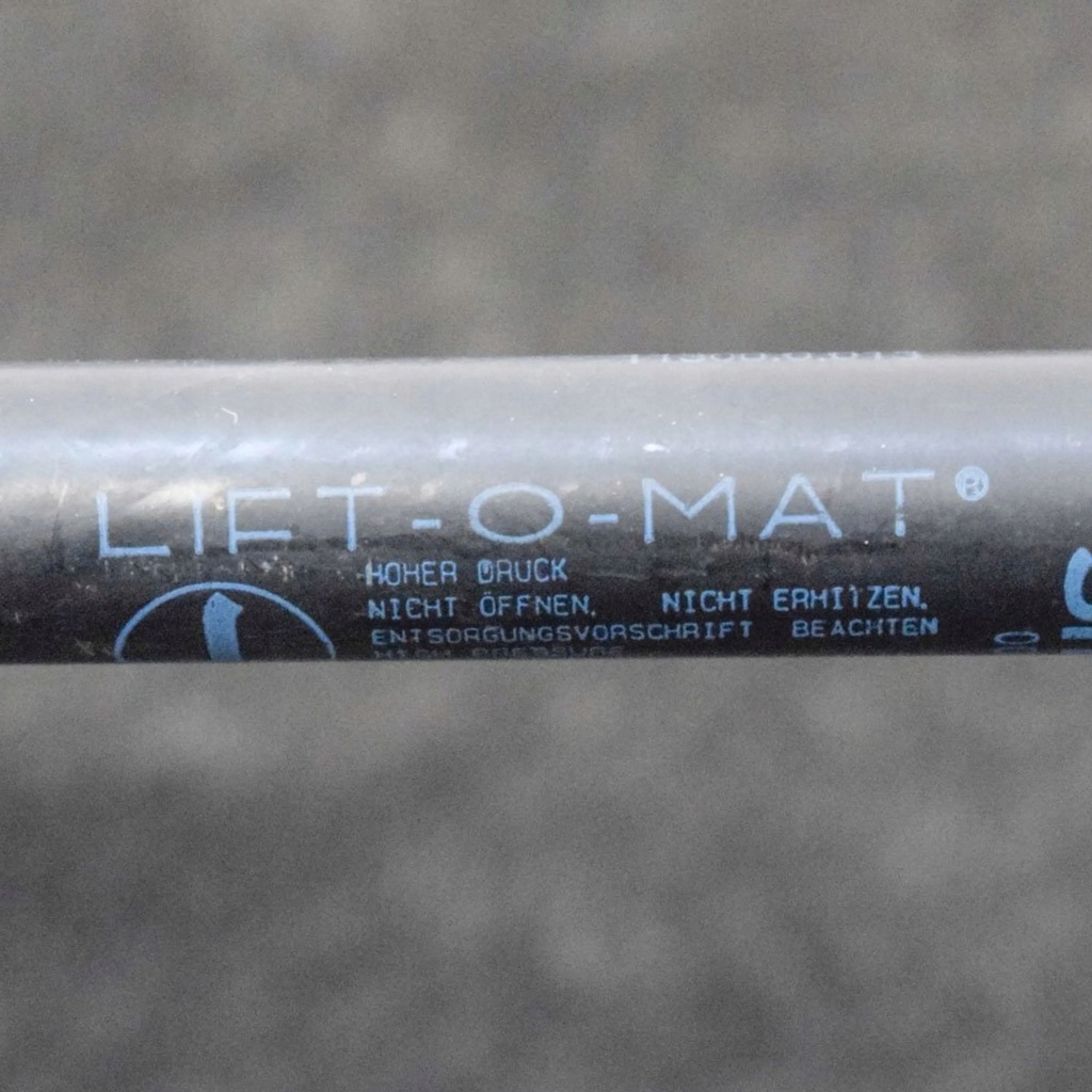 фото №6, Smart fortwo i 2004 права сторона амортизатор кришки задній багажника