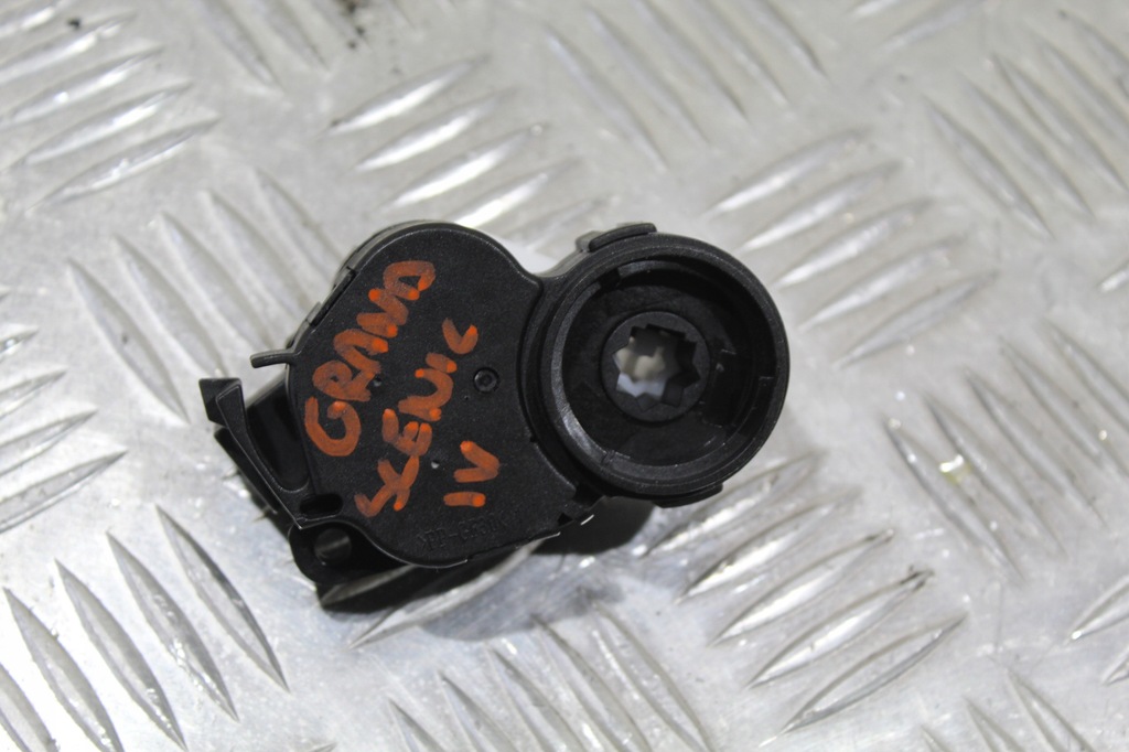 фото №1, Моторчик отопителя scenic iv 4 t37221b