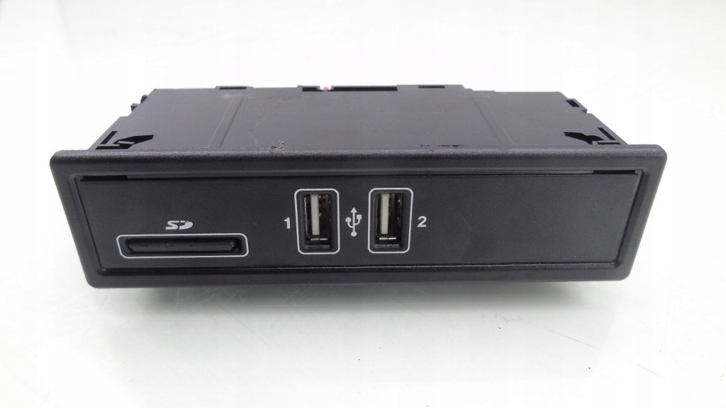 фото №1, Разъём вход port usb карта sd mercedes w205 a2058200126
