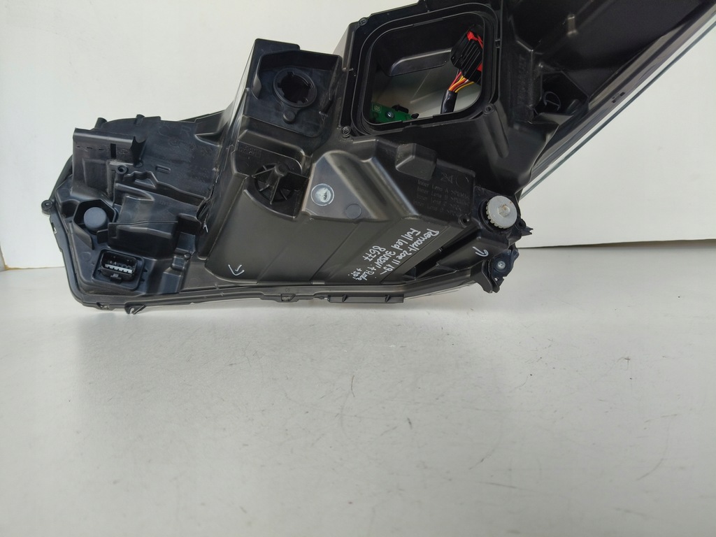 фото №9, Лампа правая фара renault zoe ii 19- full led