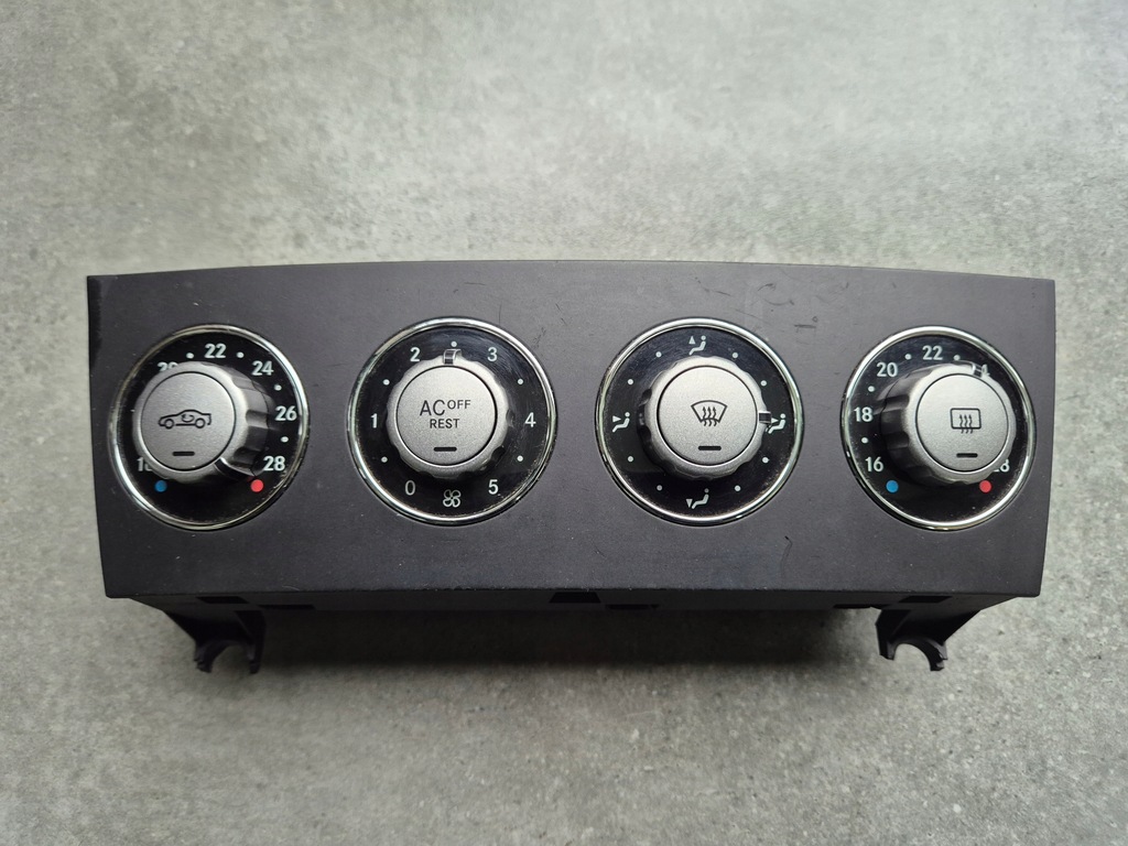 фото №1, Панель кондиционера mercedes slk r171 1718300485