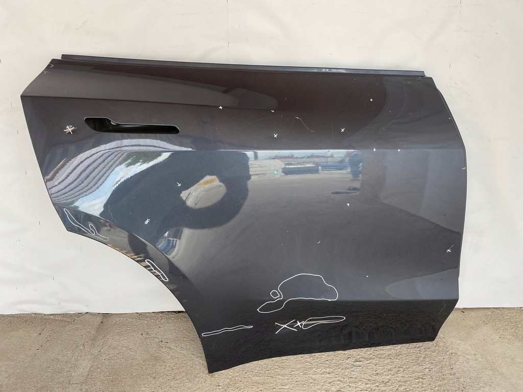 фото №1, Tesla y дверь правое задние poznań ==giełda==