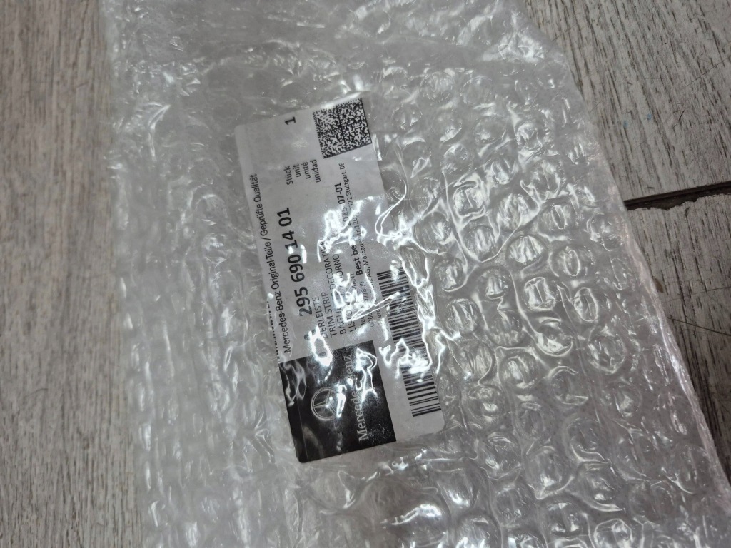 15449. mercedes eqe хром дверь правый перед a2956901401 Недорого