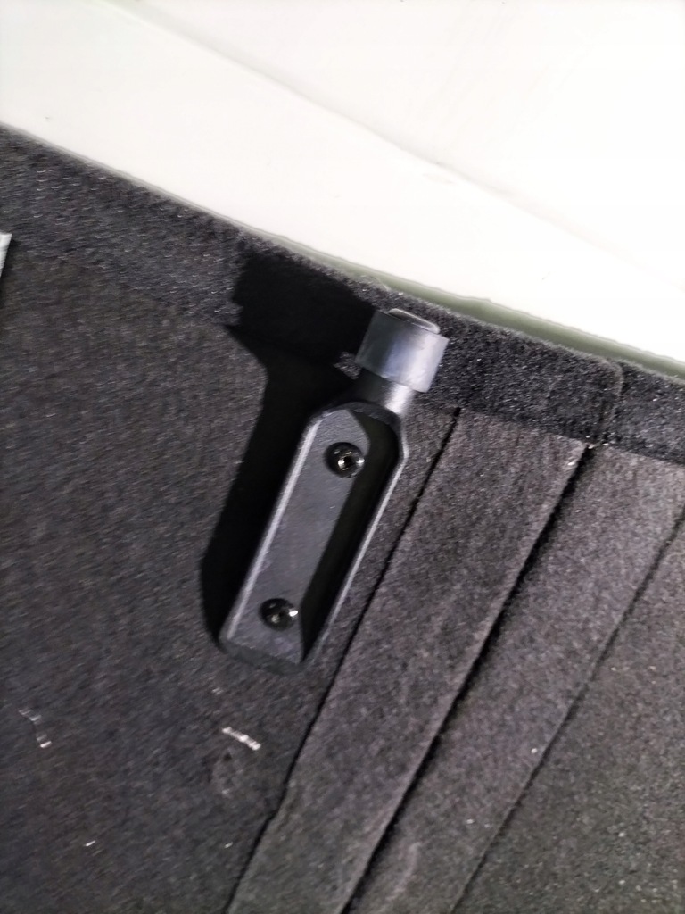 фото №3, Обшивка полиця багажника mini r60 9811136