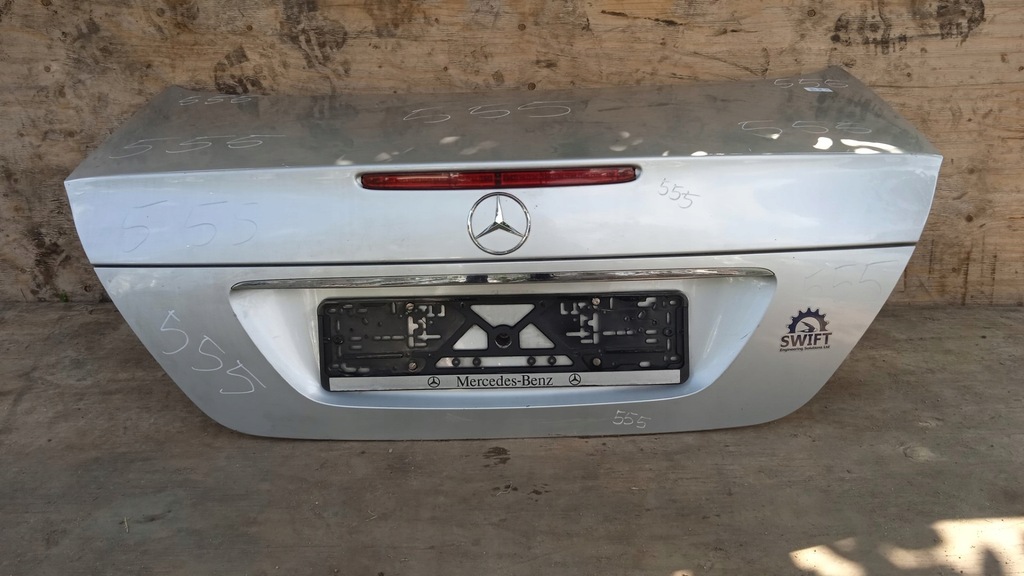 фото №1, Mercedes w211 sedan крышка багажника задняя c744
