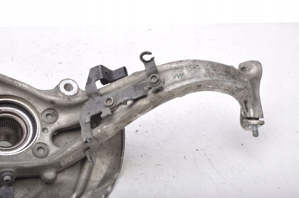 фото №6, Audi a4 b9 1.4 поворотний кулак ліва передня 8w0407241f
