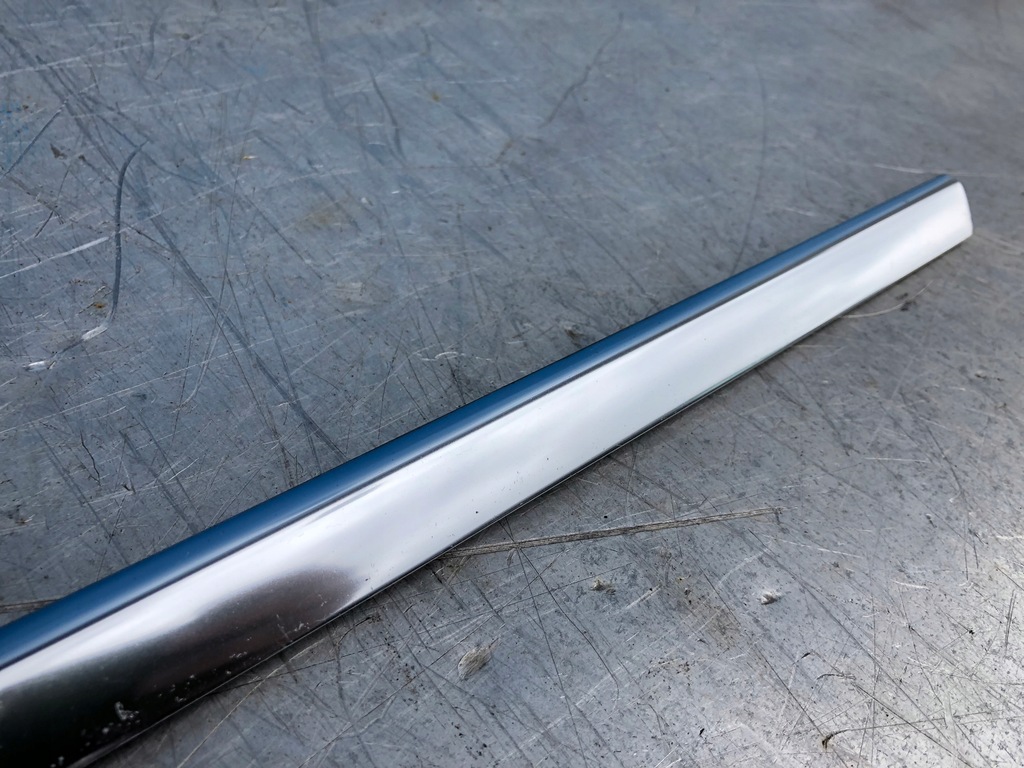 фото №5, Mercede w212 kombi молдинг стекло крыла правый задняя