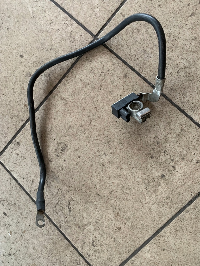 фото №1, Mercedes b klasa w246 клема мінусова акумулятор