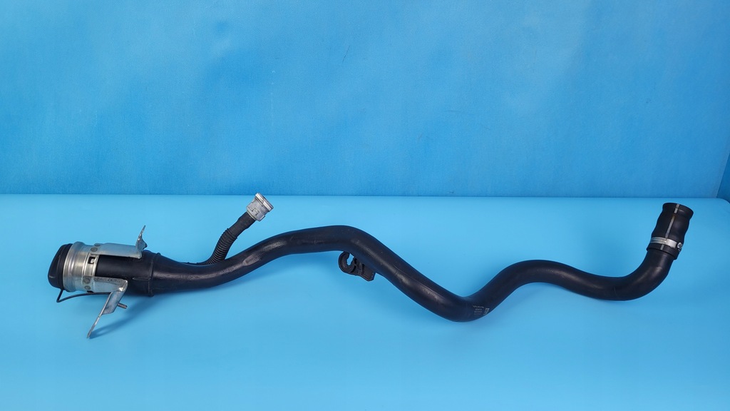 фото №1, Bmw 3’ g21 19r шланг труба заливна горловина пального 7449051