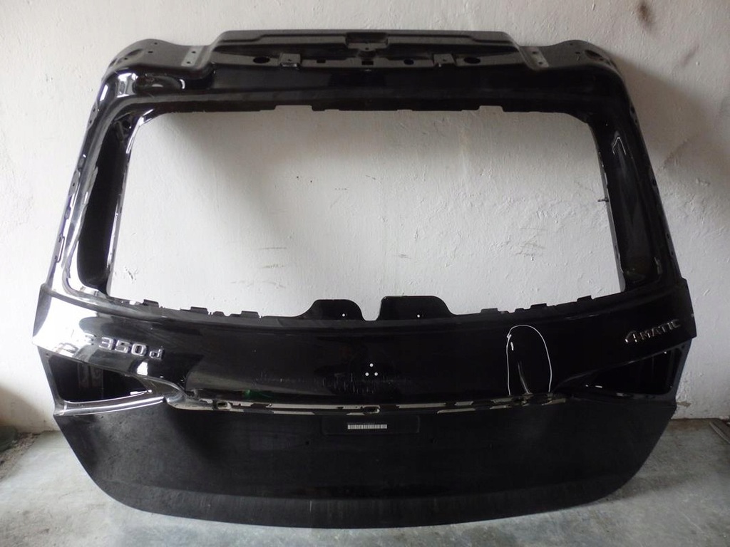 фото №1, Кришка багажника задня mercedes w167 gle suv 2019- без оснащення