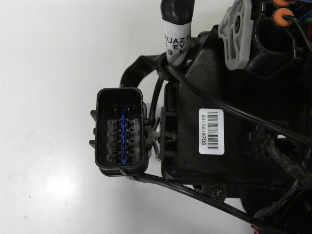 фото №8, Крышка разъём зарядки hyundai kona electric