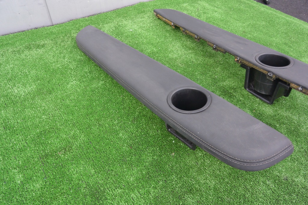 Підлокітник обшивка багажника комплект  mercedes gl x164 в Україні