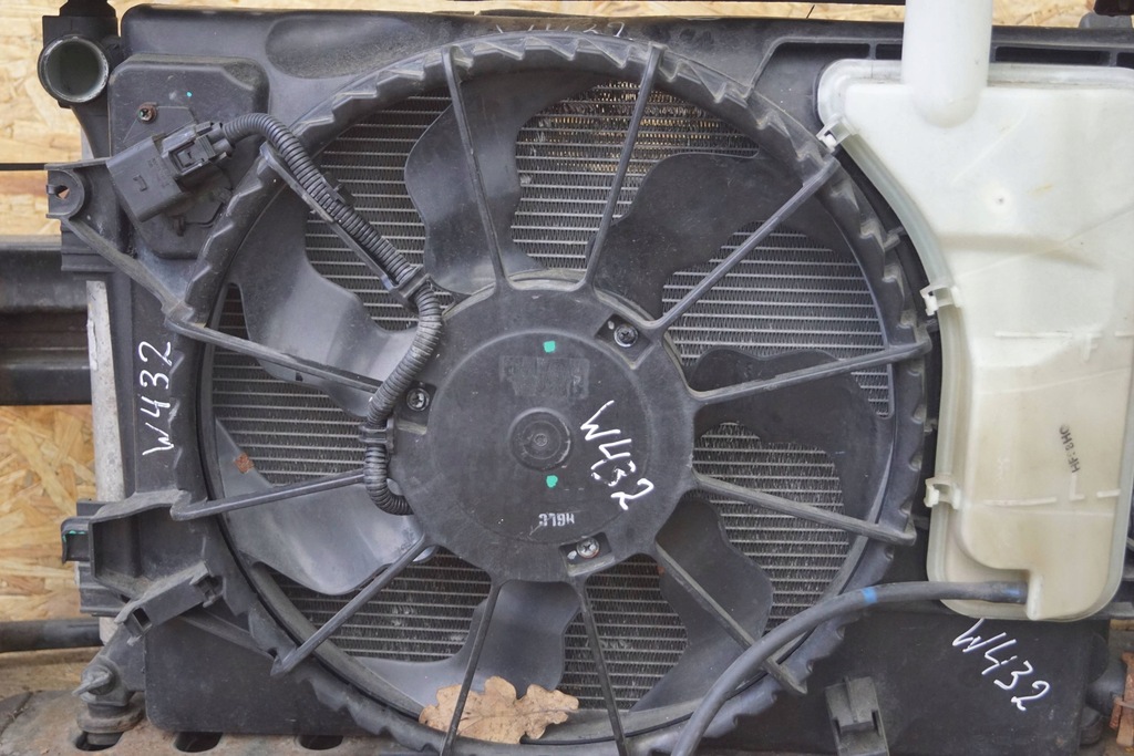 фото №16, Hyundai veloster pas передний радиатор вентилятор 1.6b d830