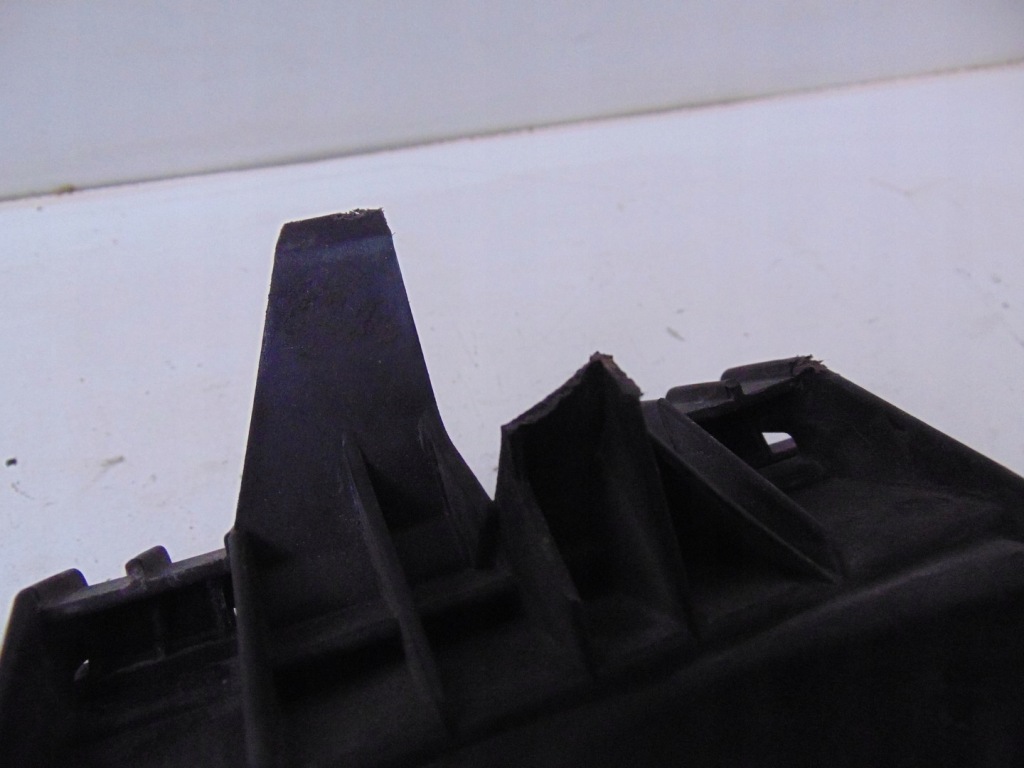 Корпус фільтра фільтр повітря mercedes vito 639 2.2 cdi a6395281306 Ціна