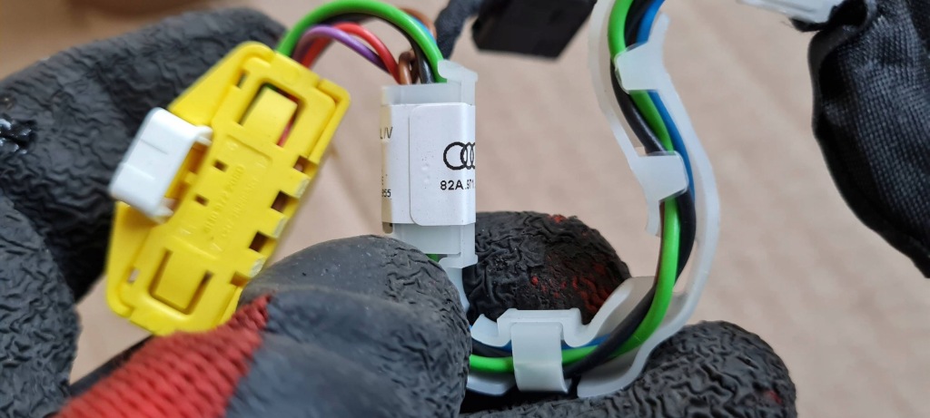 S3 8y a3 рестайлінг  джгут електропроводка подушки безпеки подушка безпеки мультифункція 82a971589a Недорого