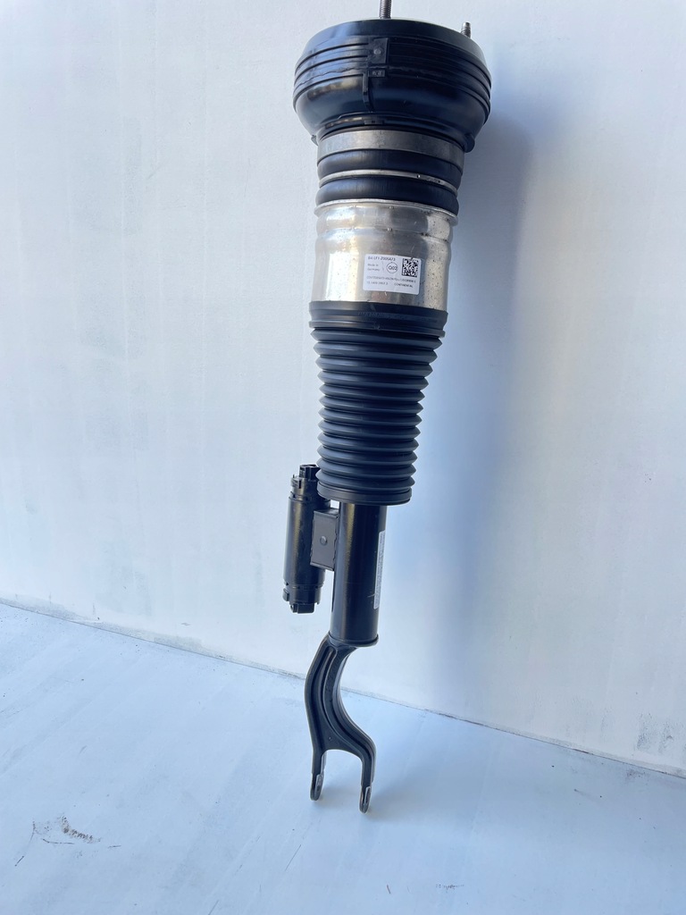 фото №4, Амортизатор перед передний правый mercedes w223