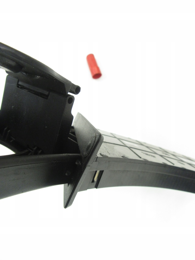 фото №5, Кронштейн na кружки подстаканник левый bmw e60 e61 europa