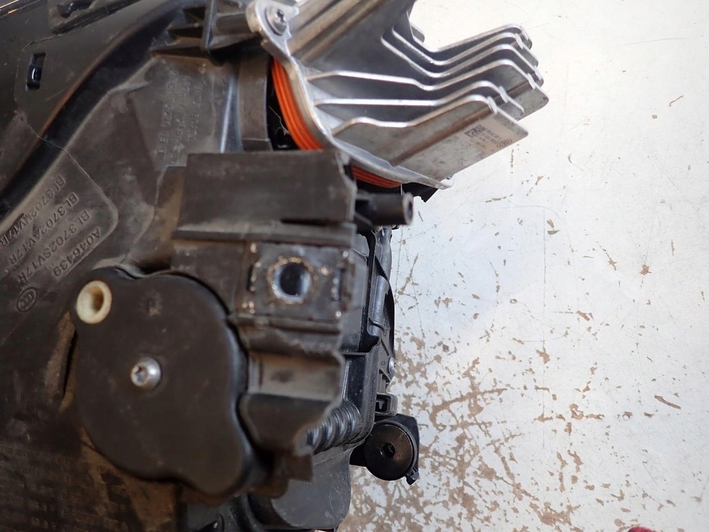 фото №7, Лампа перед права vw sportsvan lift 17- full led