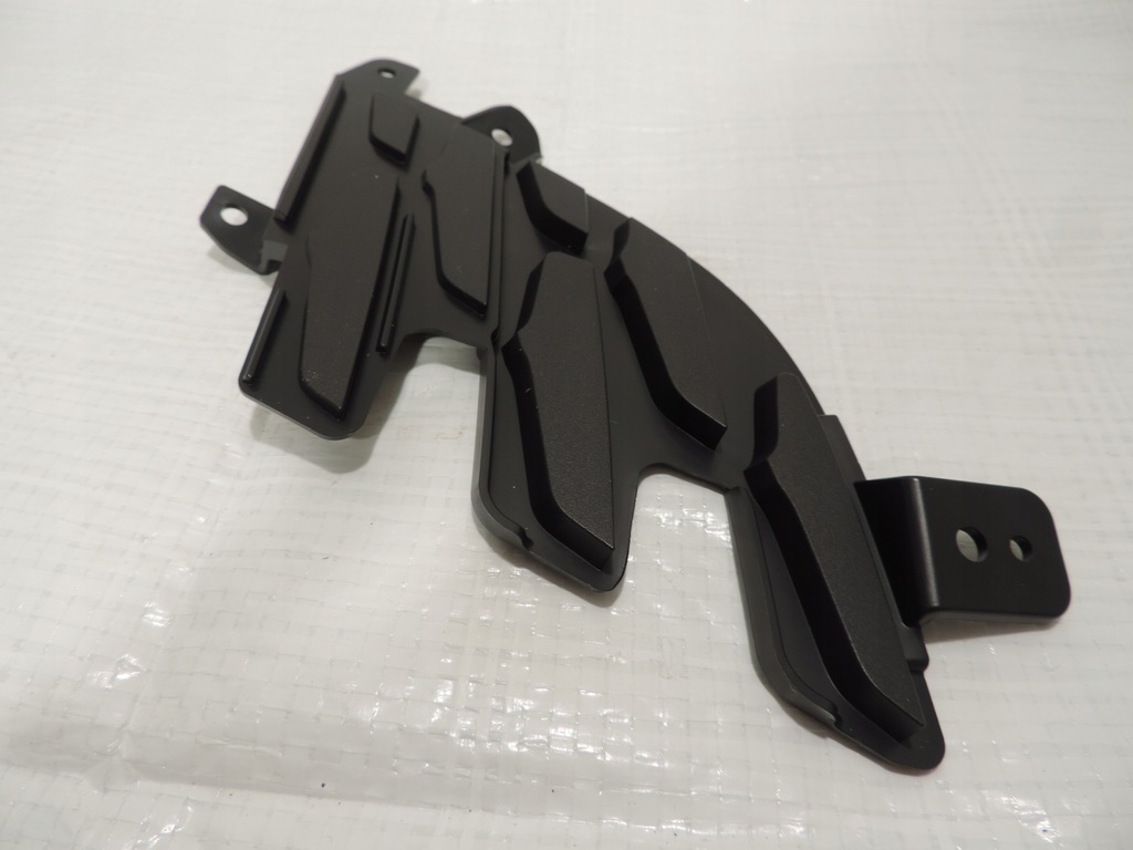 фото №1, Opel mokka x кронштейн решётка левая 42517846