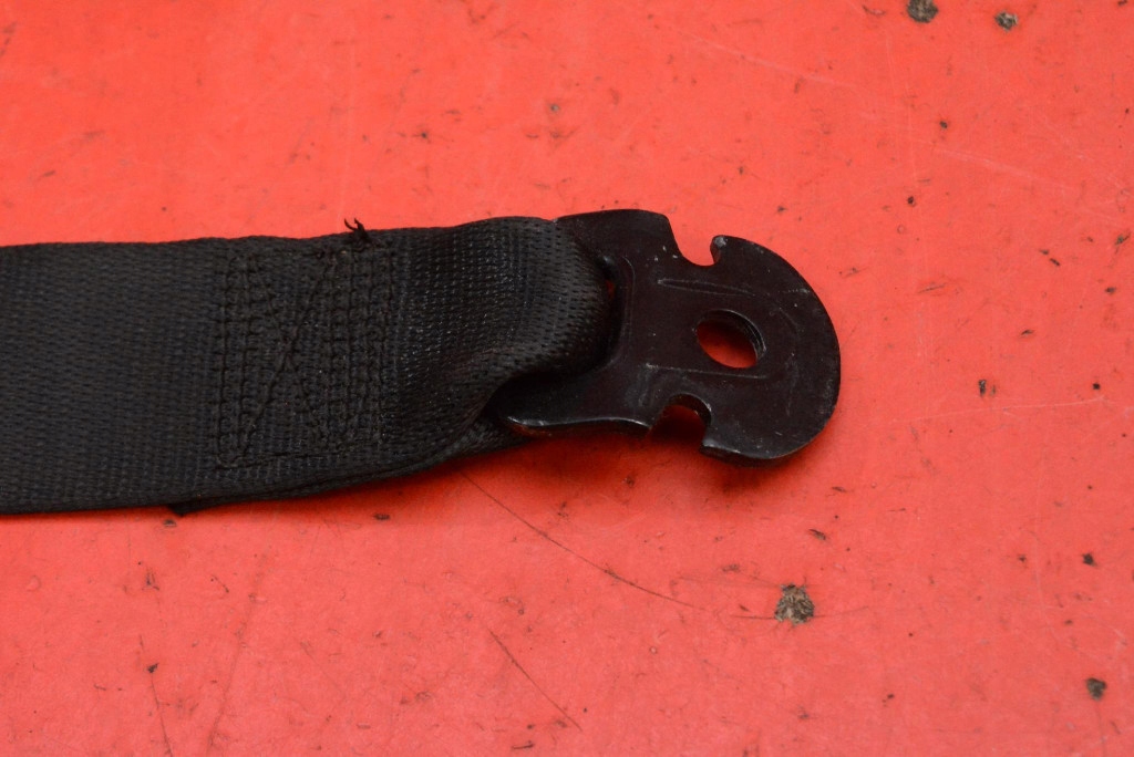 Ремень безопасности левый задний  eu 308173399228-ab mercedes cla c117 13-16 Доставка