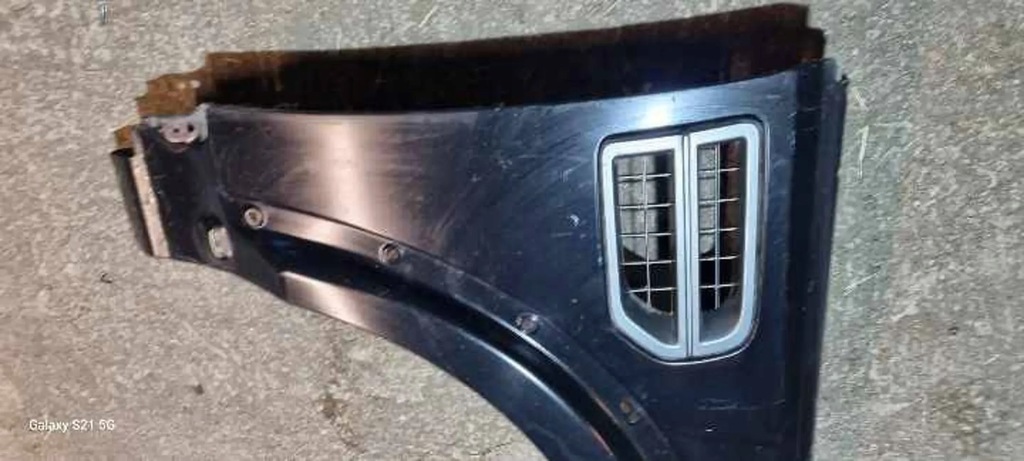 фото №8, Land rover discovery 3 - lr3 2005 po правая крылья