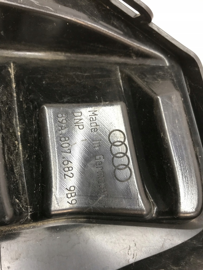 фото №13, Решітка w бампер перед передня права na pdc 89a807682 audi q4 e-tron