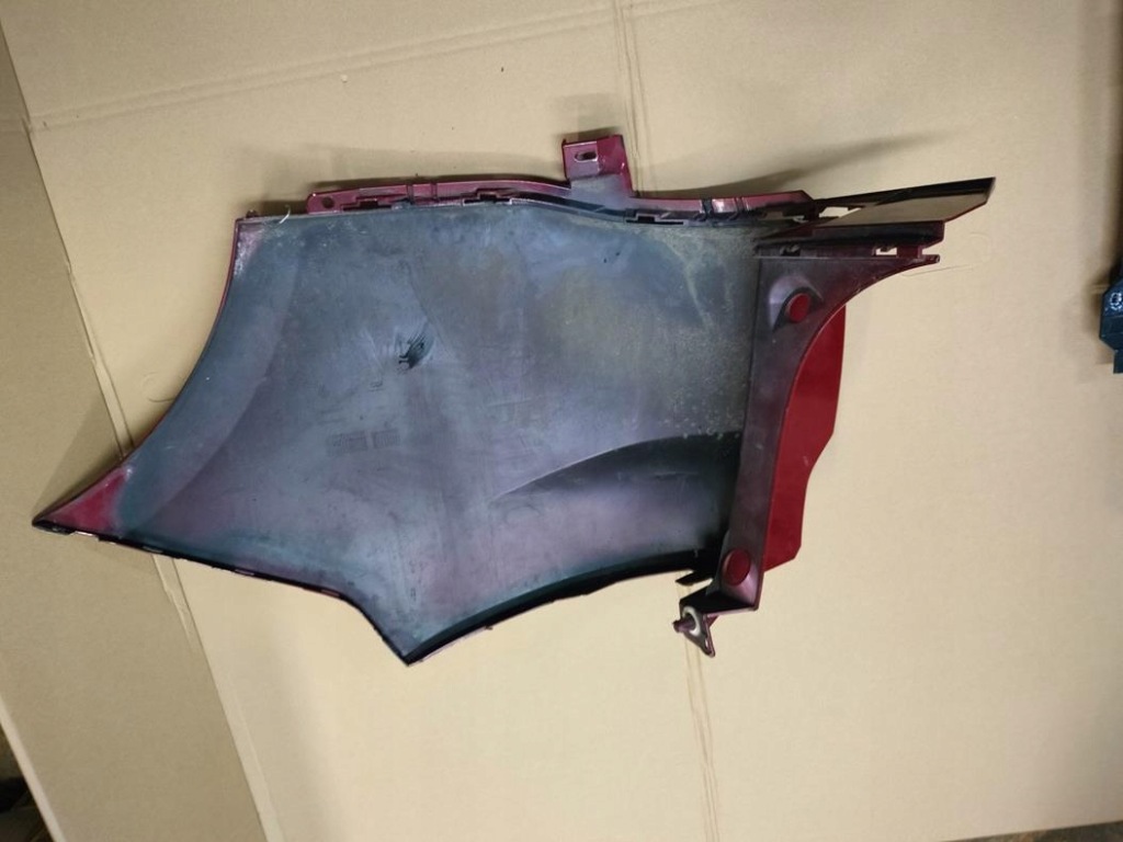 Уголок бампера задняя левый  megane 3 универсал Недорого