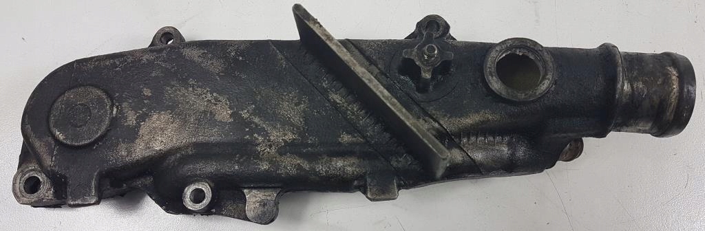 фото №6, Корпус термостата audi a8 3.3 tdi 057121121c akf