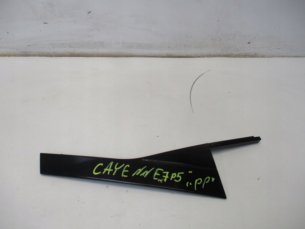 фото №1, Молдинг накладка стойка правая porsche cayenne 7p5