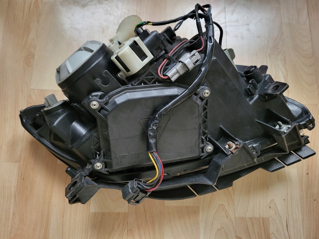 фото №15, Mazda rx8 rx-8 лампа передняя левая ксенон eu