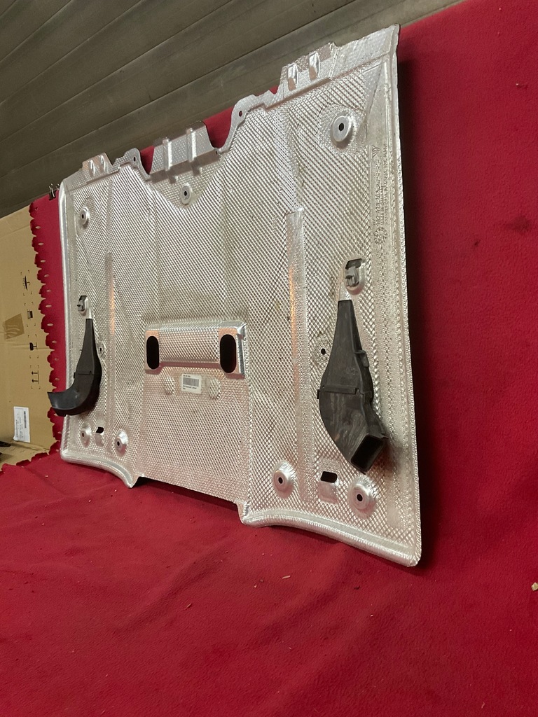 фото №7, Porsche cayman 718 gt4 2019- плита защита подвеска задняя 982825205a